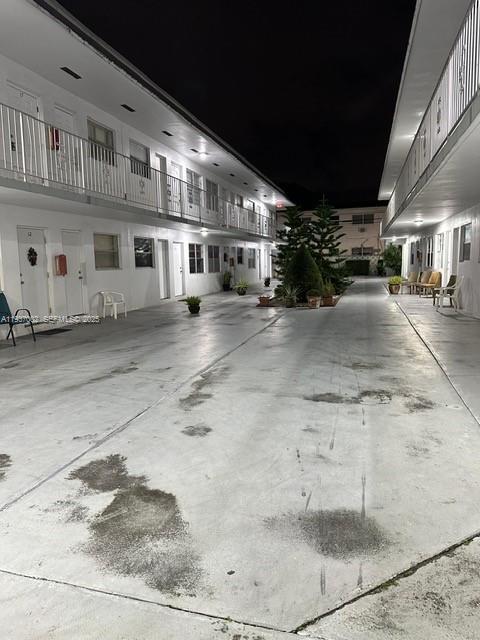 Building Photo - 2826 Van Buren St