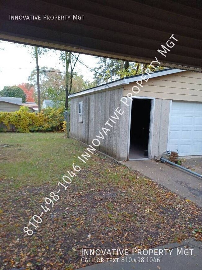 Building Photo - 2829 Plainfield Ave