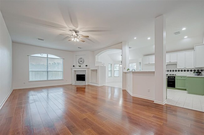Building Photo - 3655 Heritage Colony Dr