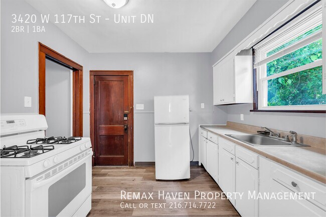 Building Photo - 3420 W 117th St