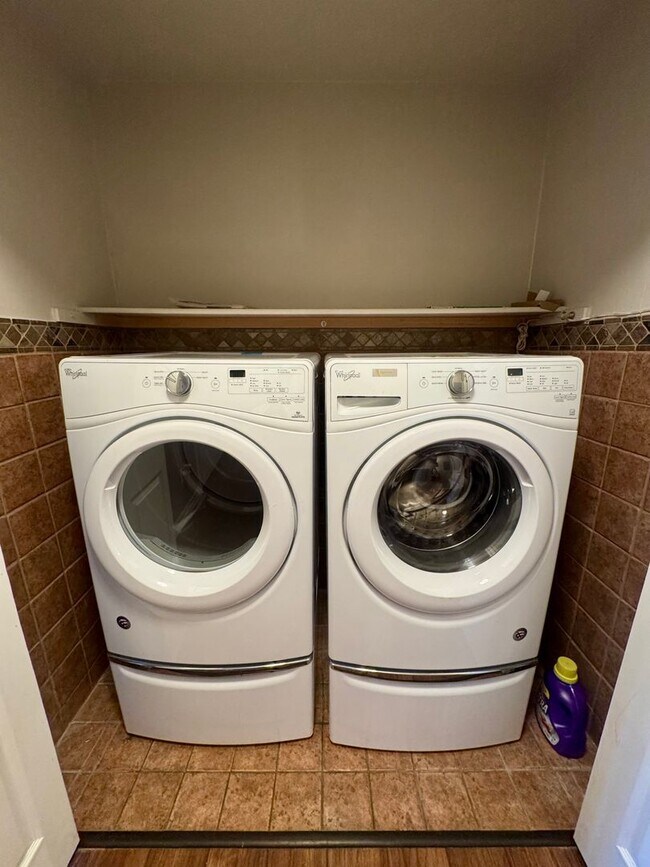 Building Photo - Updated CONDO in Rockrimmon with POOL, TENNIS and PICKLEBALL COURTS!