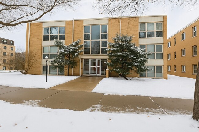 Building Photo - Charming & Contemporary Living in the Heart of Linden Hills for $1,699/month!