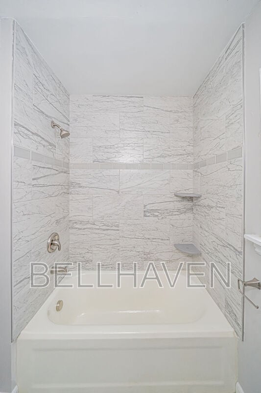 Building Photo - 465 3rd St