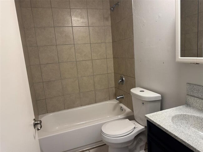 Building Photo - 10622 Golden Quail Dr