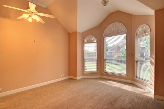 Building Photo - 8217 Endeavor Cir