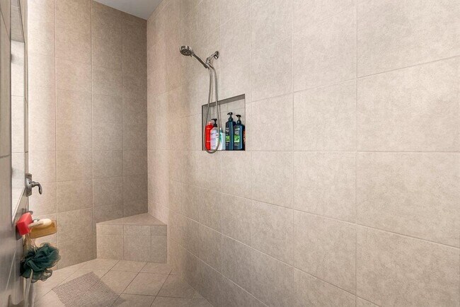 Building Photo - 12404 Nautilus Cir