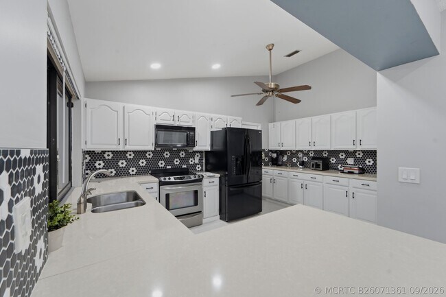 Building Photo - 301 Knotty Wood Ln