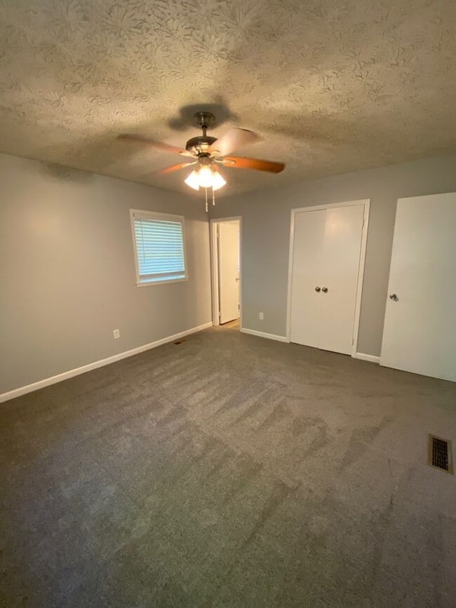 Building Photo - 3063 Sasanqua Ln SW