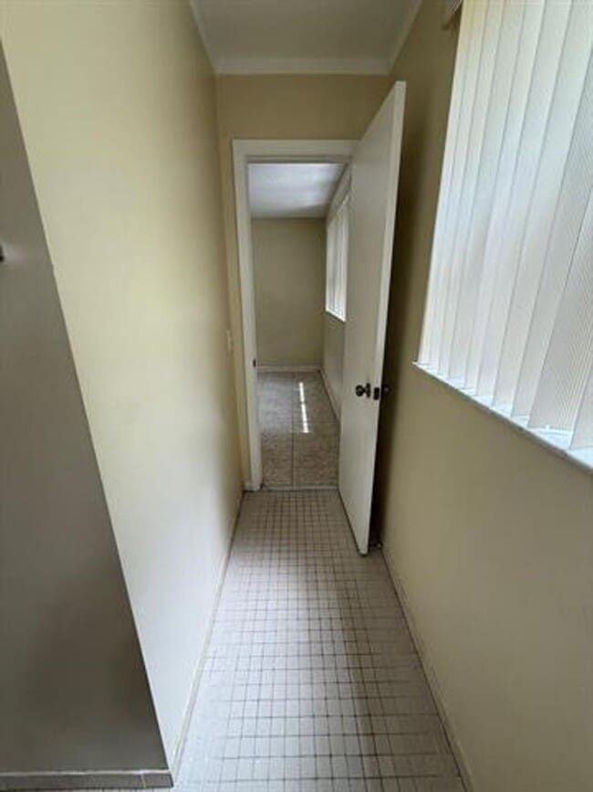 Building Photo - 5232 SW 122nd Terrace