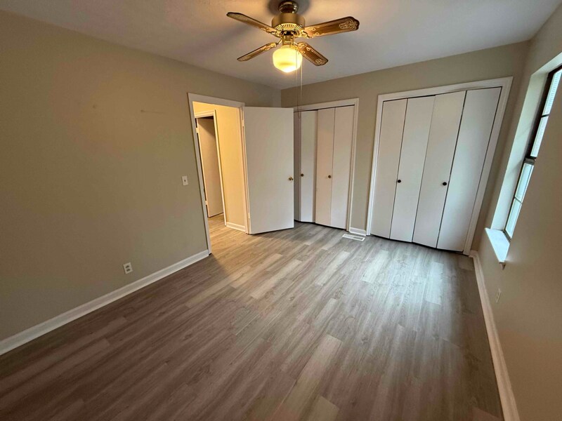 Building Photo - 656 Mercer Dr