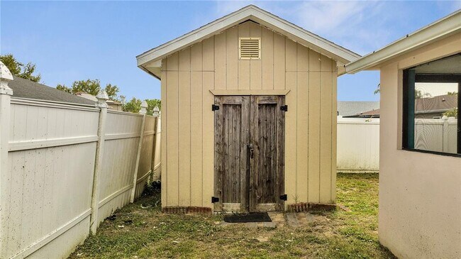 Building Photo - 639 Mesilla Dr