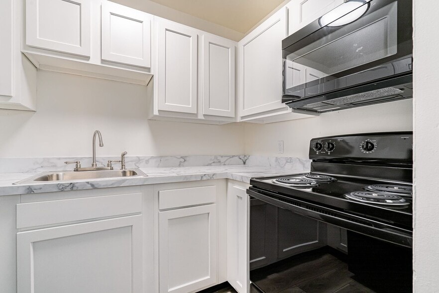 Interior Photo - Lindsay Court Apartments