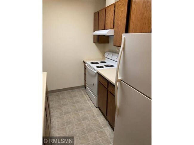 Building Photo - 219 E Clayton Ave