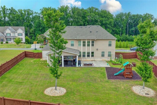 Building Photo - 6035 Ashborough Park