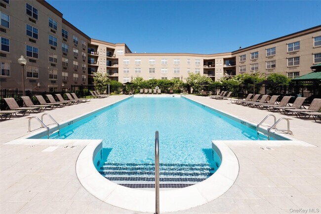 Building Photo - 1100 Avalon St