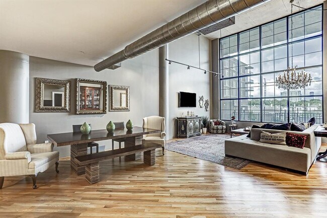 Building Photo - 1025 Shepherd-ID551.8