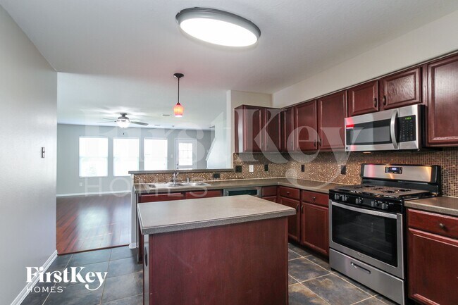 Building Photo - 7819 Adonis Ave