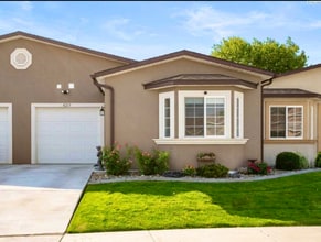 Building Photo - 4215 W 2nd Ave