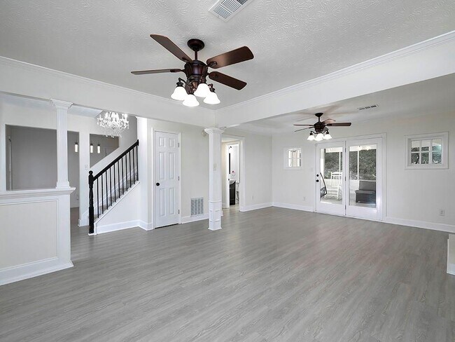 Building Photo - 2163 Heritage Trace Dr