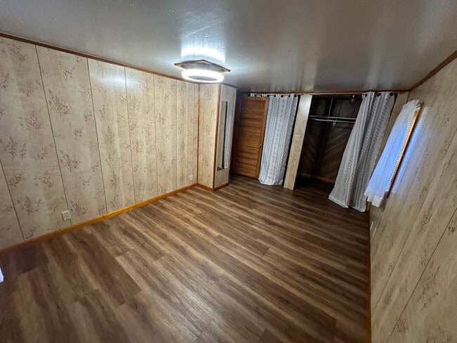 Building Photo - 2738 Eaman Rd