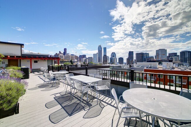 Building Photo - 1bd/1ba Seattle Condo