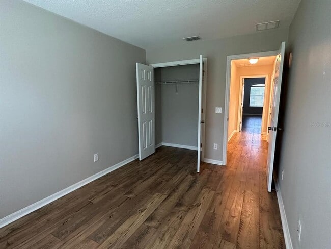 Building Photo - 3588 Brighton Park Cir