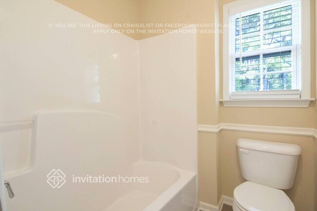 Building Photo - 235 Keller Dr