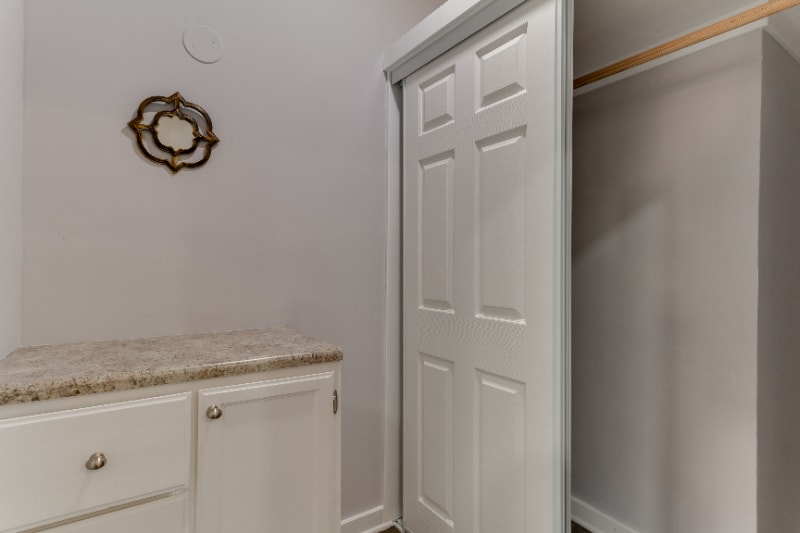 Building Photo - 730 S Catalina St