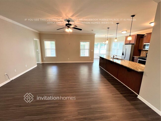 Building Photo - 2706 Impatien Drive