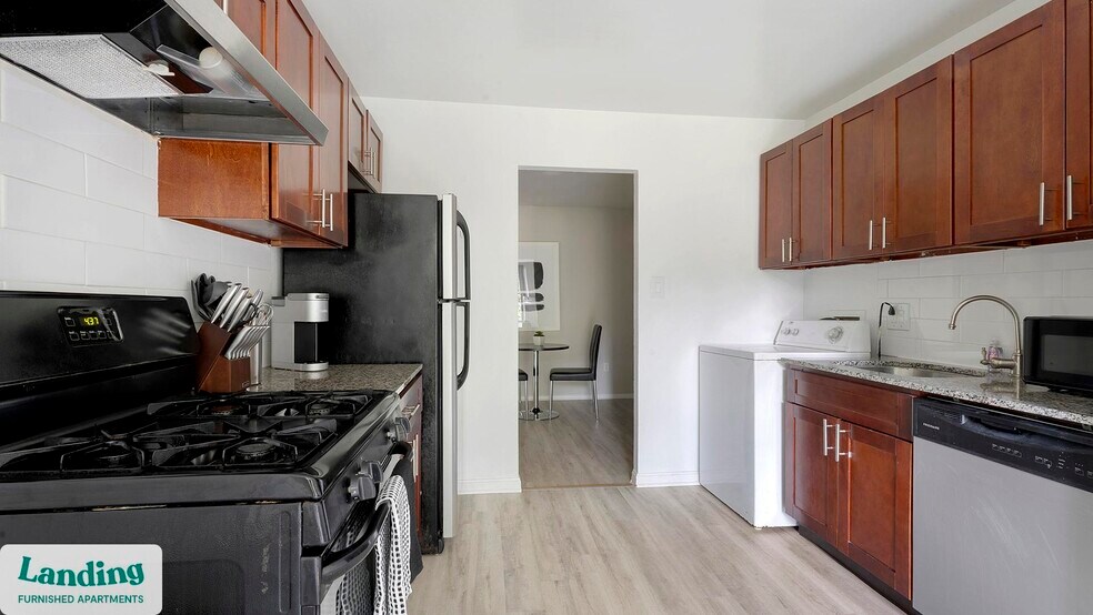 Building Photo - 6220 Springhill Dr