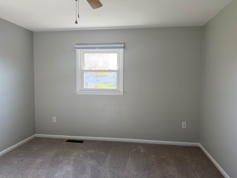 Building Photo - 837 Martin Ave