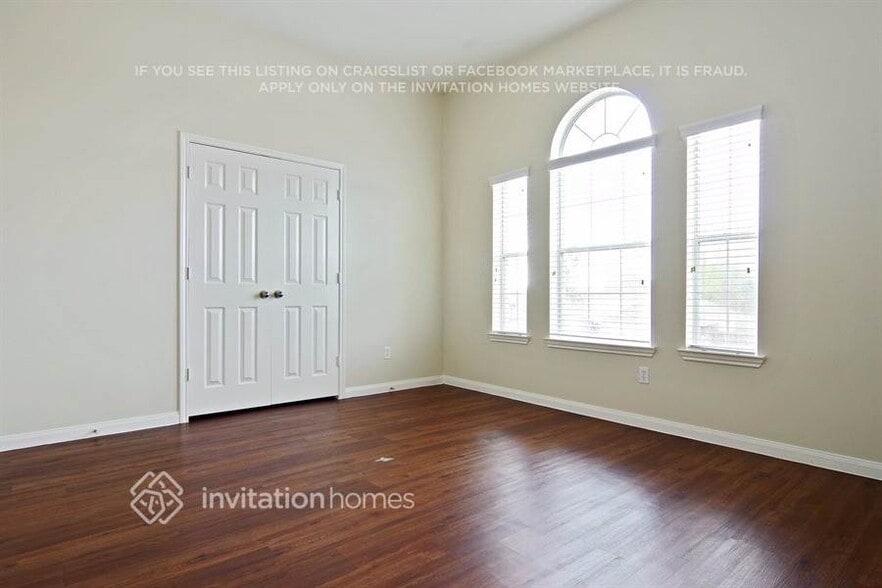 Building Photo - 3807 Liberty Square Trail