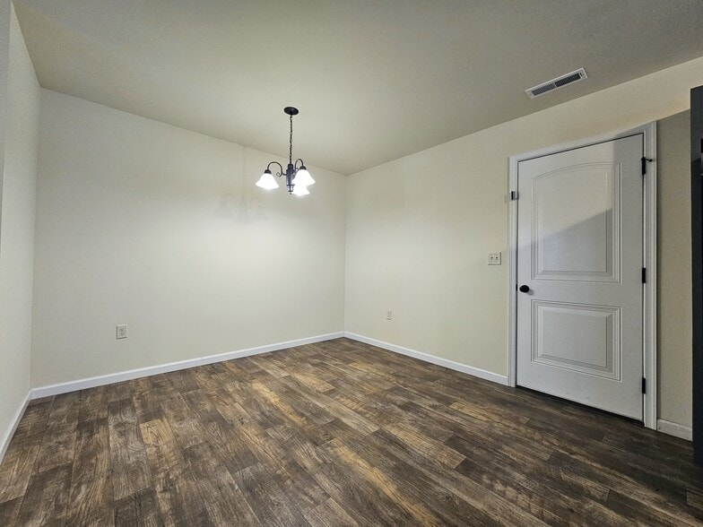 Building Photo - 625 Byler Cir