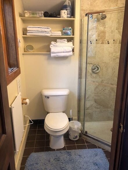 Building Photo - 53 Towhee Rd