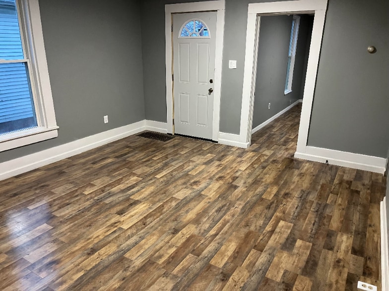 Building Photo - 1200 Gomber Ave