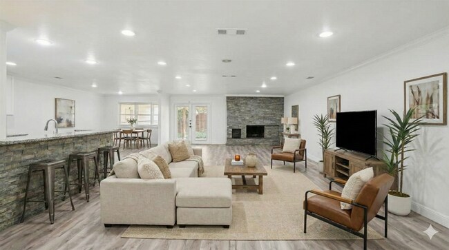 Building Photo - 3855 Crest Cove Cir