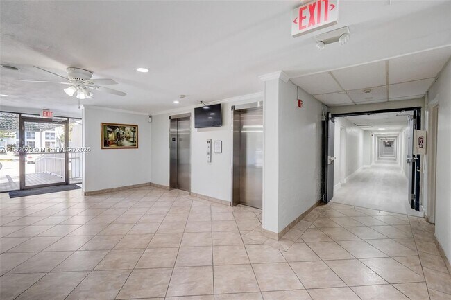Building Photo - 17620 Atlantic Blvd