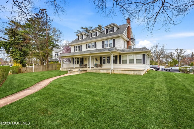 Building Photo - 309 Cedar Ave