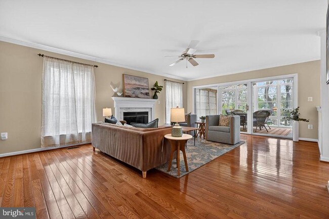Building Photo - 928 Waterview Dr