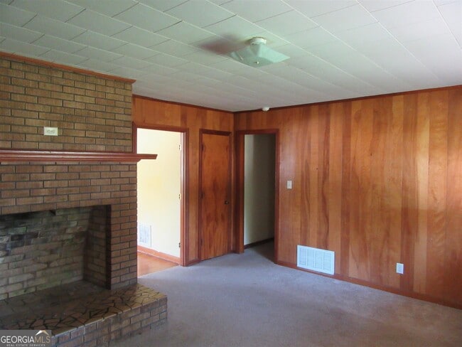 Building Photo - 125 Lanier Dr