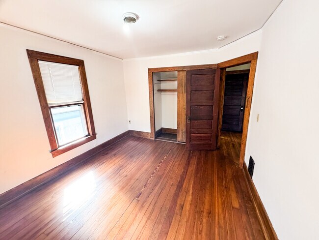 Building Photo - 307 Cascadilla St