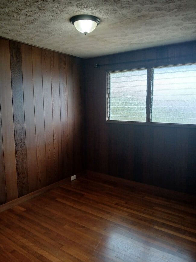 Building Photo - Charming 3BR/1.5BA Home in Pepe'ekeo