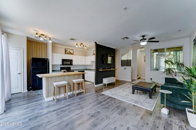 Building Photo - 22125 N 29th Ave