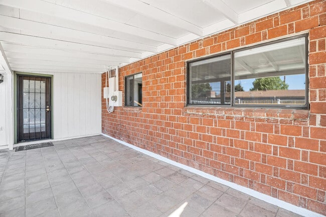 Building Photo - 8308 E Turney Ave