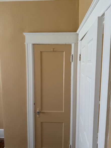 bedroom 2 - 75 Lent St