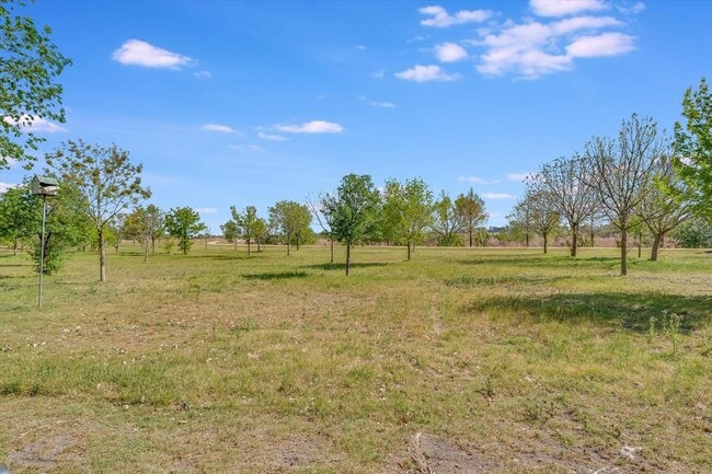 Building Photo - 4029 Lake Edge Way