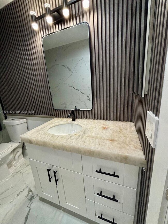 Building Photo - 8561 Claridge Dr