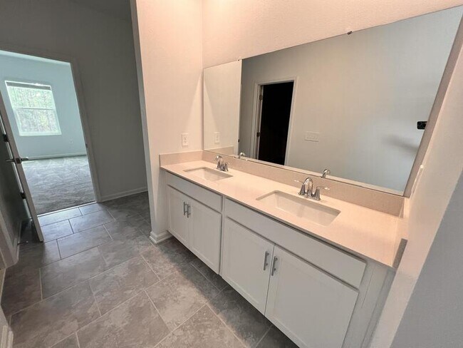 Building Photo - 6442 Pine Warbler Wy