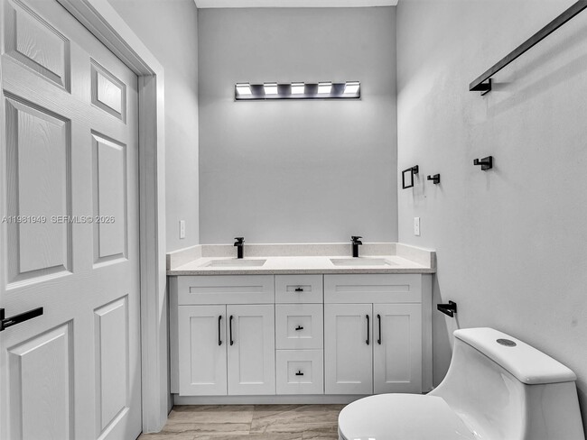 Building Photo - 803 N 20th St