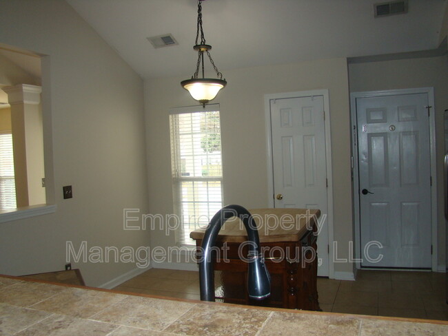 Building Photo - 321 Afton Ln